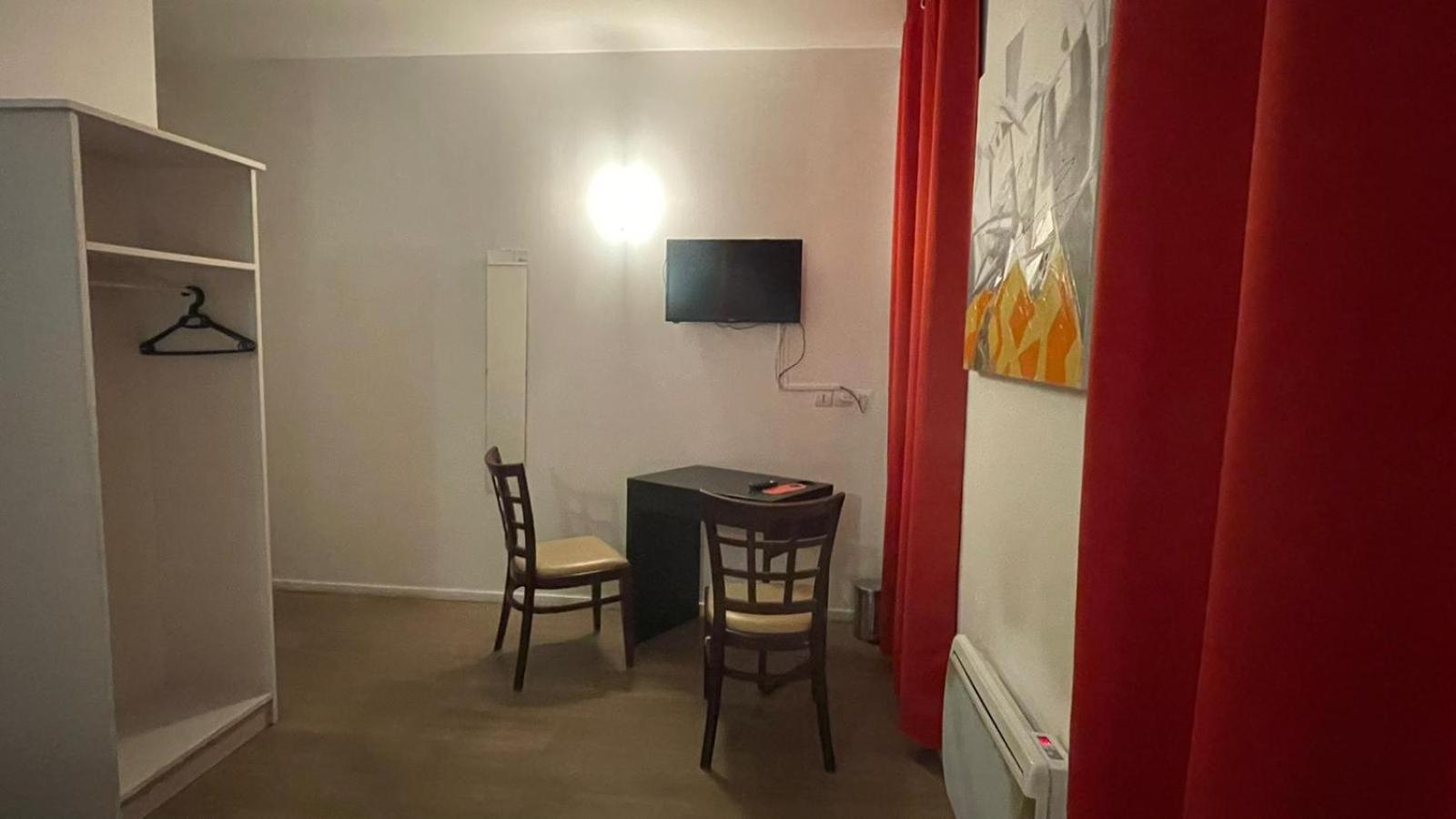 Hotel- Restaurant Le Saint Quentin Kültér fotó