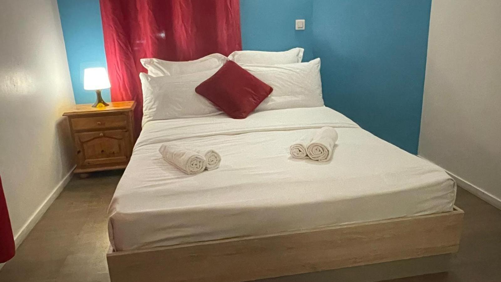 Hotel- Restaurant Le Saint Quentin Kültér fotó