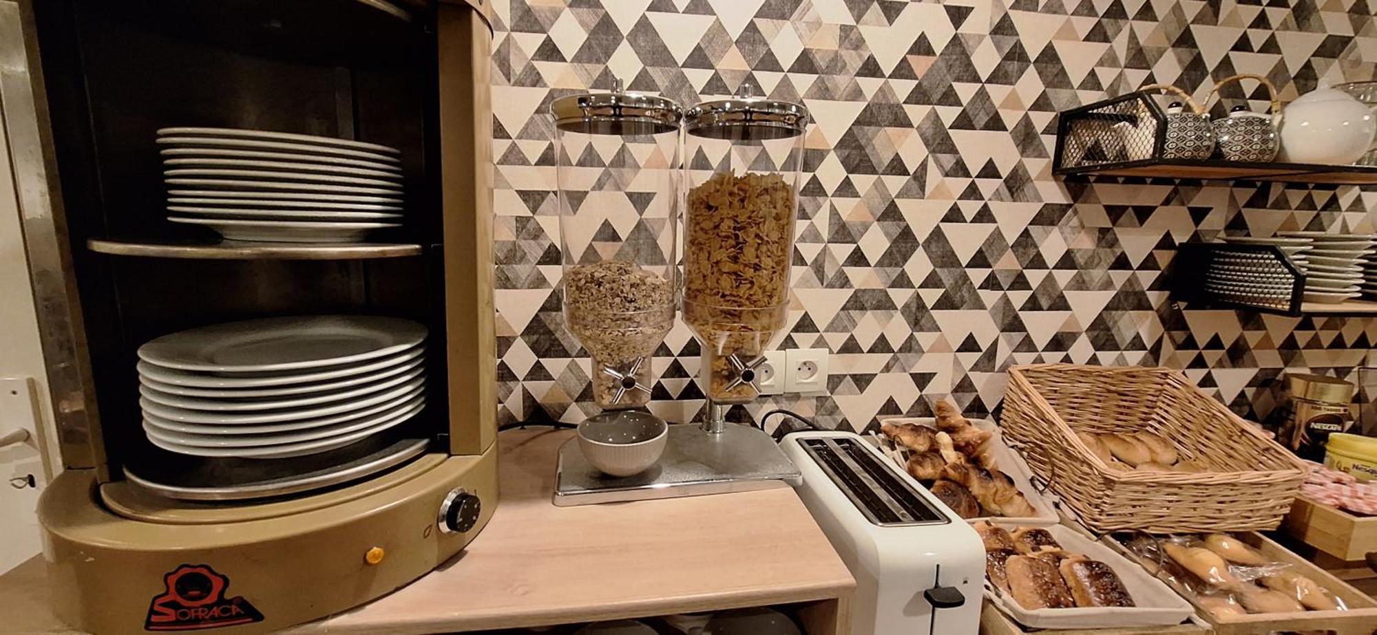 Hotel- Restaurant Le Saint Quentin Kültér fotó