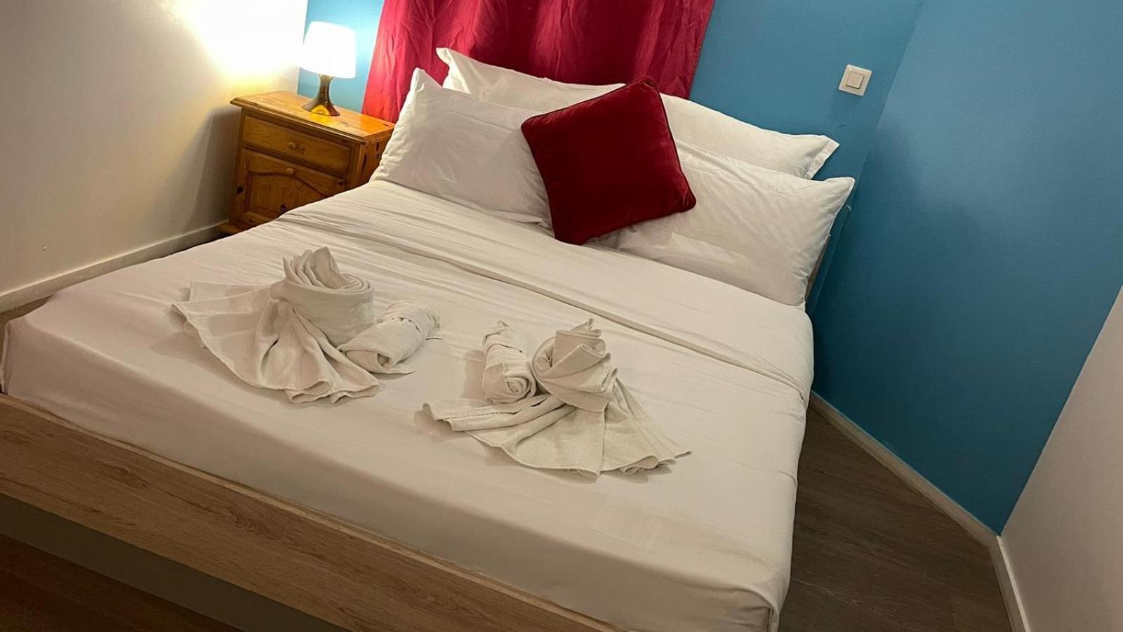 Hotel- Restaurant Le Saint Quentin Kültér fotó