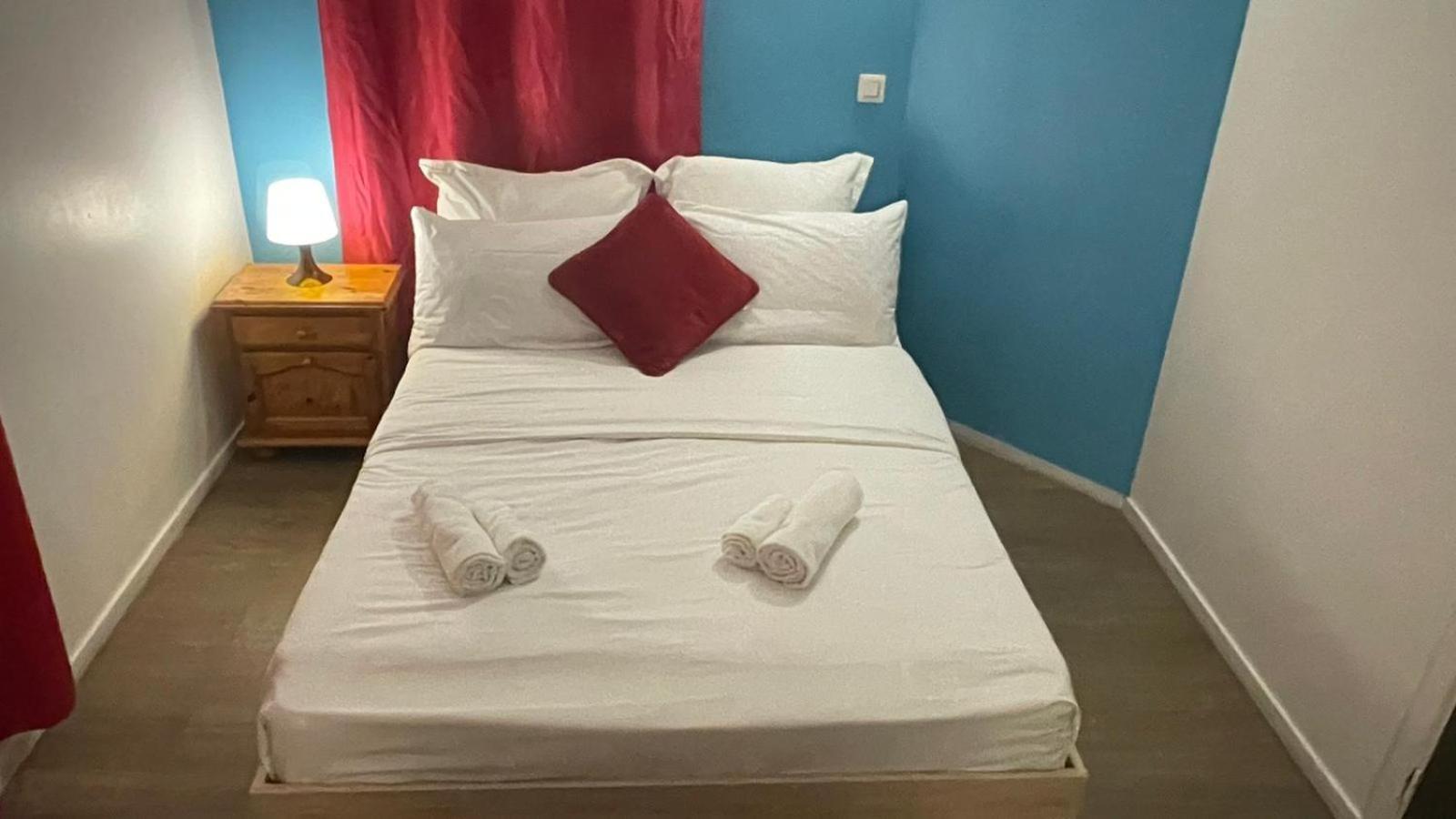 Hotel- Restaurant Le Saint Quentin Kültér fotó